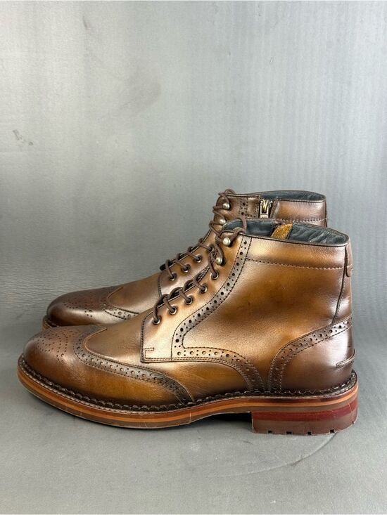 Johnston & Murphy XC Flex Connelly Wingtip leather two tone boots mens size 11M main image 9